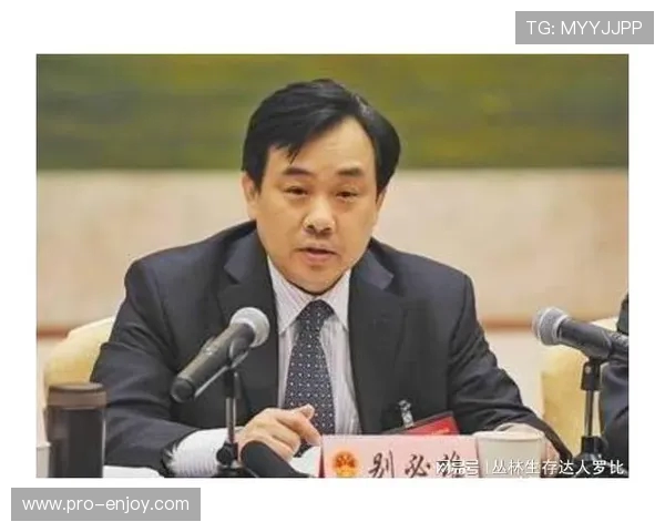 非足联秘书长遭多名员工举报 涉徇私舞弊滥用职权 非足联秘书长遭多名员工举报 涉徇私舞弊滥用职权