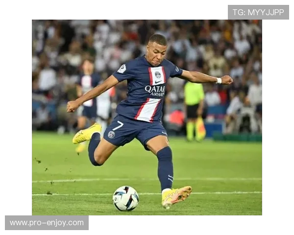 姆巴佩对阵巴萨一球四关键传送加失点表现仍成全场比赛焦点热议