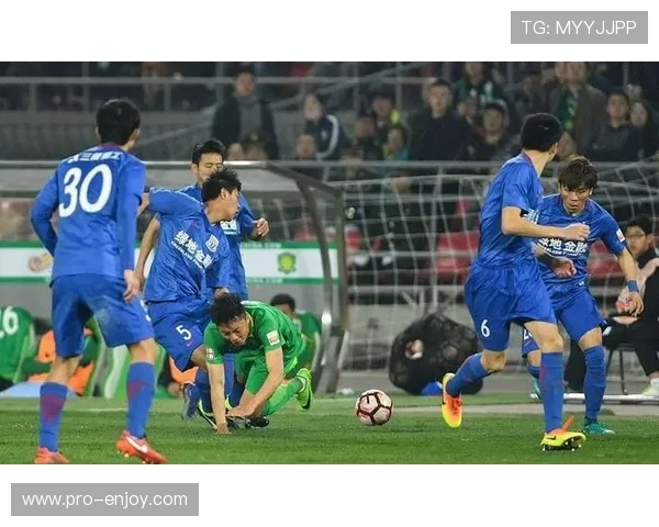 成都客战首尔全主力亮相林加德先发韦世豪待命冲击胜利关键一战 成都客战首尔全主力亮相林加德先发韦世豪待命冲击胜利关键一战